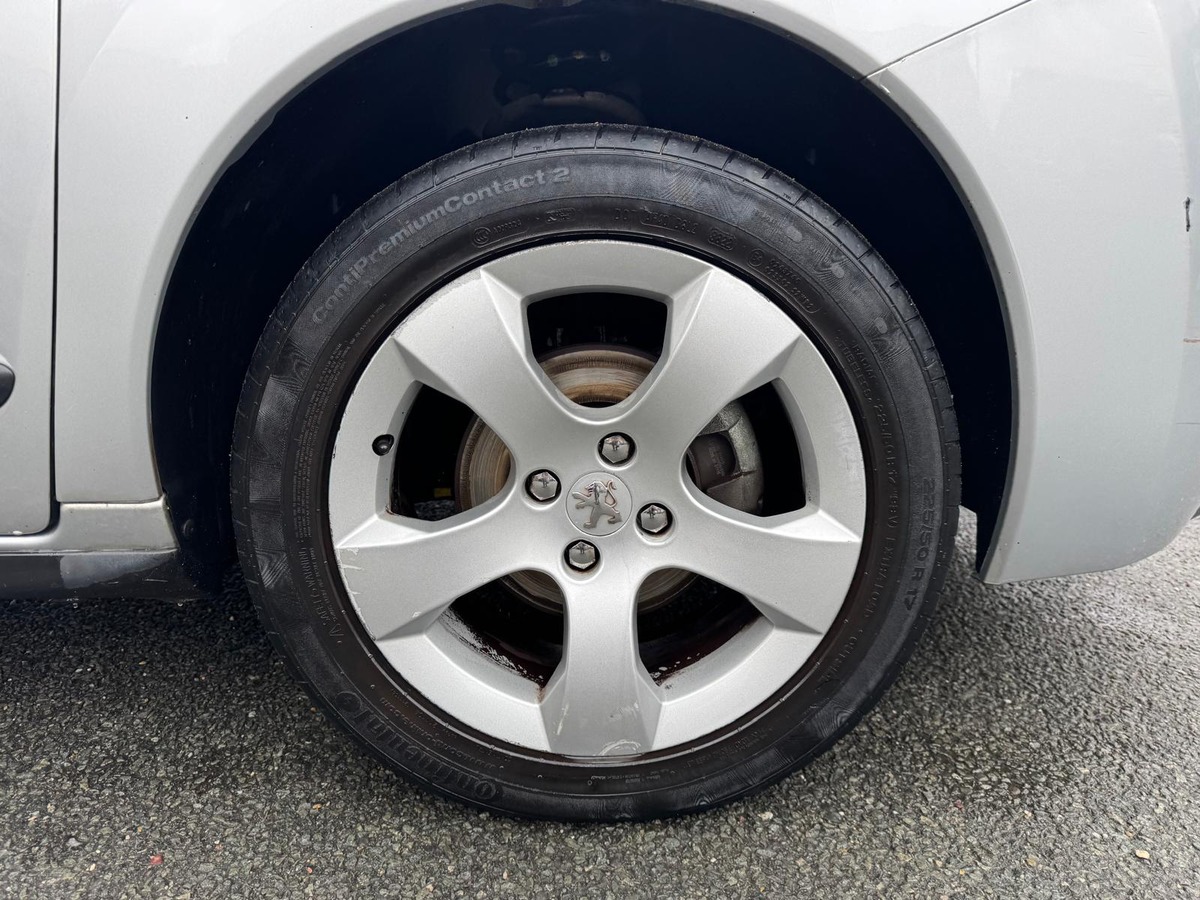 Peugeot 3008 1.6 HDi Access - ATTELAGE - Révisé - Garantie