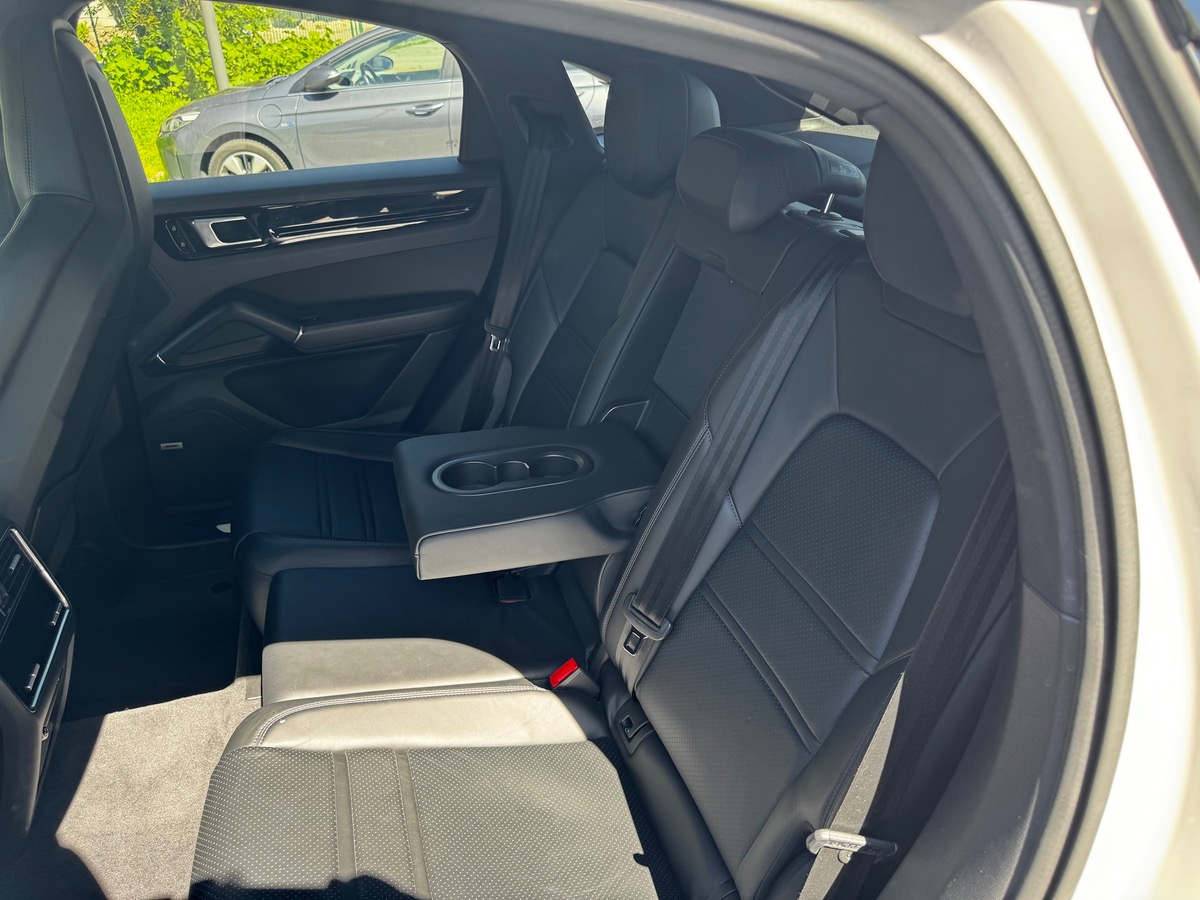 Porsche Cayenne Coupé 3.0 V6 462CV E-HYBRIDE