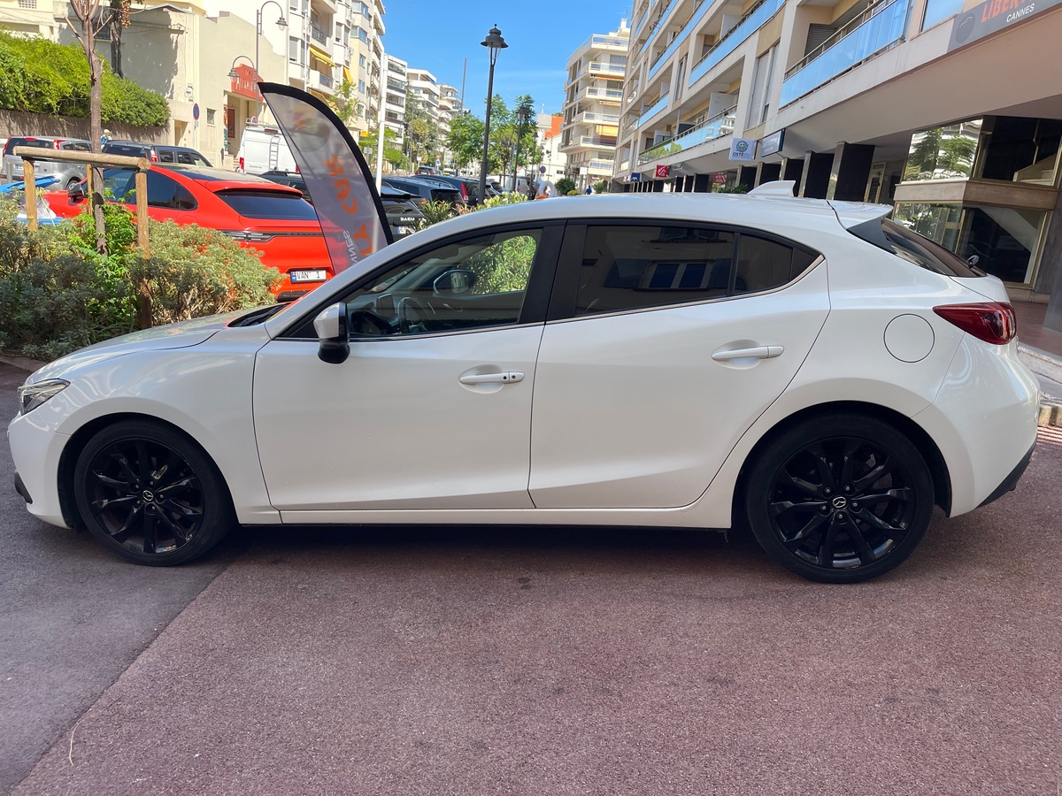 Mazda 3 2.0 120 CV SkyActiv-G / Pack Bose / Jantes Noires