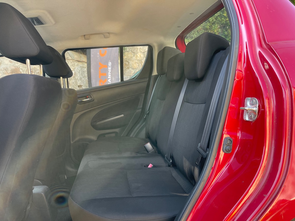 Suzuki Swift 1.2 VVT 94 CV / Toit ouvrant/ Caméra de recul / 5 portes
