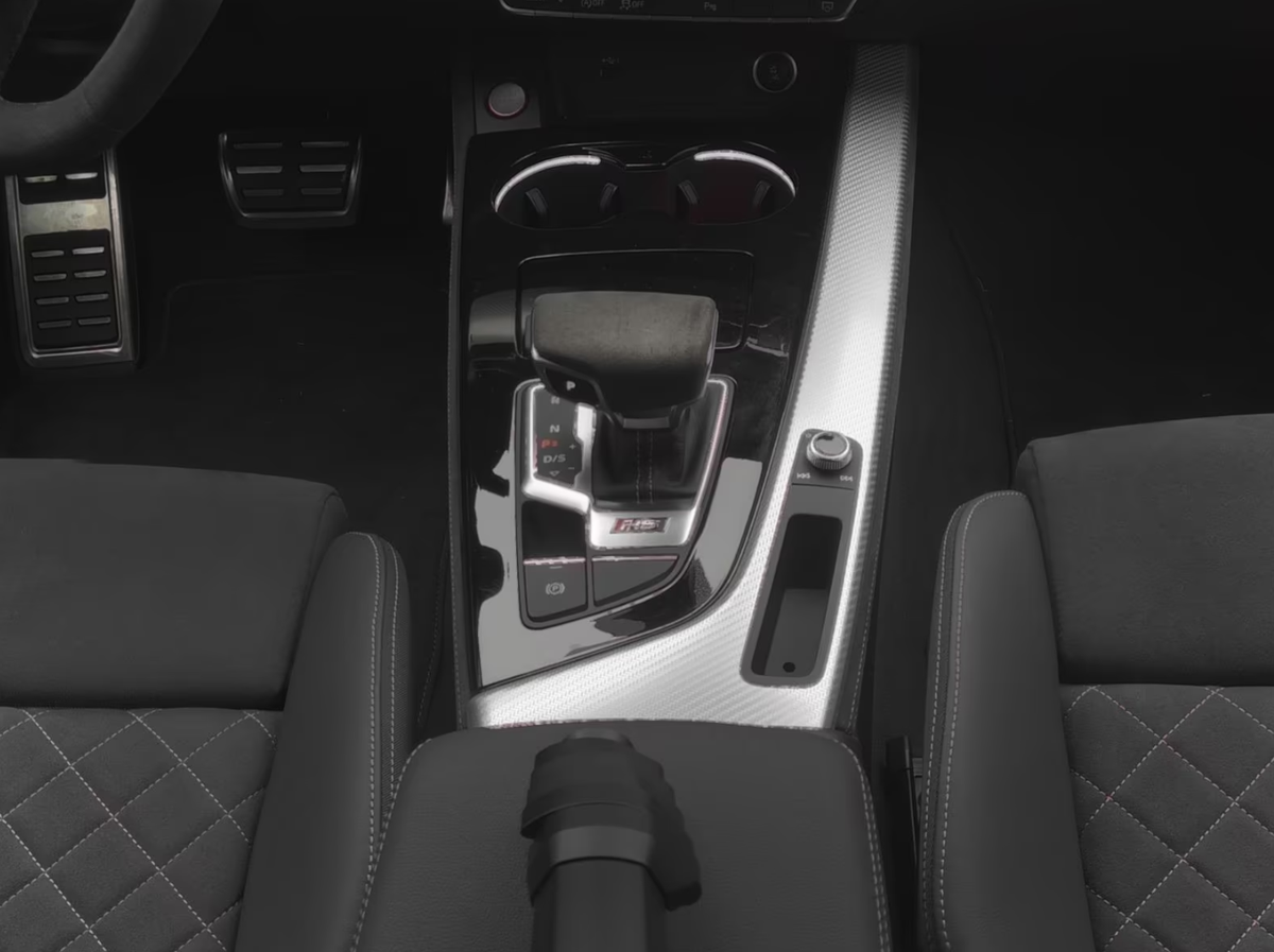 Audi RS4 Avant 2.9 V6 TFSI 450ch quattro tiptronic 8/Attelage/Gris daytona nacré