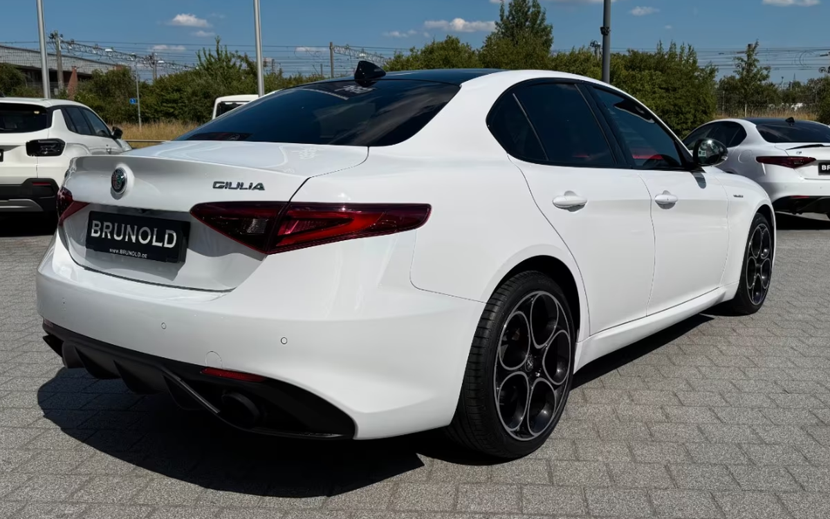 Alfa Romeo Giulia 2.0 TB 280ch Veloce Q4 AT8 Toit ouvrant Harman-Kardon