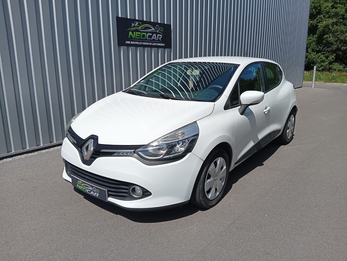 RENAULT Clio Sté 1.5 dCi 75ch Air MédiaNav eco² 90g / DISTRIBUTION NEUVE / TVA RECUPERABLE