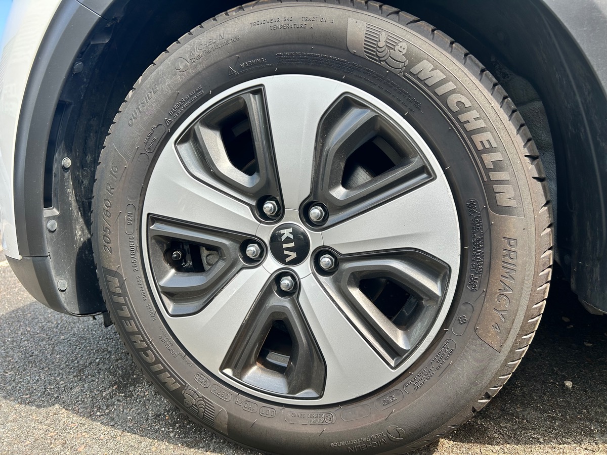 Kia Niro ACTIVE | Attelage amovible | Caméra de recul | Assistance de maintient de trajectoire