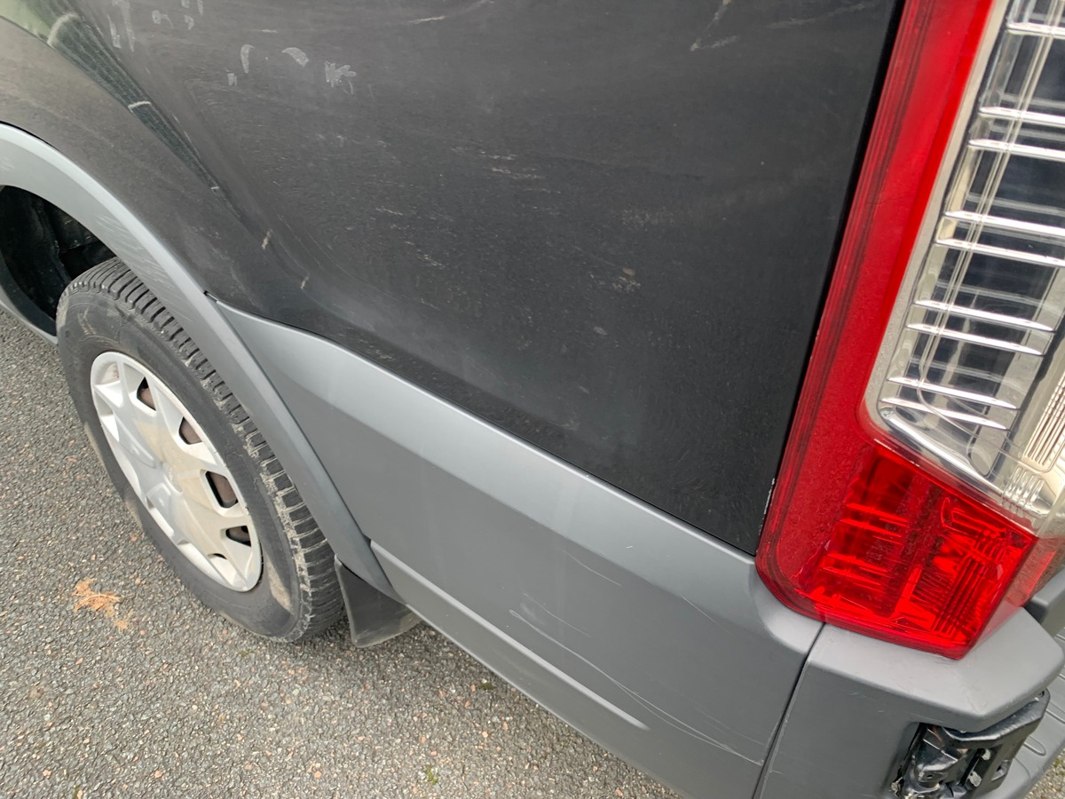 Ford TRANSIT 155 | Trend | Kit mains-libres Bluetooth | 1 Porte latérale coulissante | Climatisation