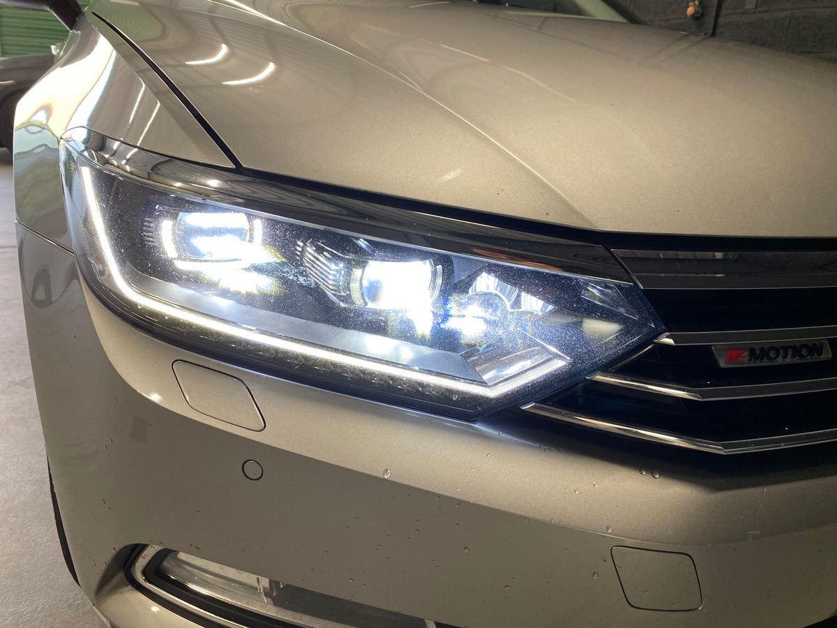 Volkswagen Passat 2.0 bi-tdi 240ch 4 Motion DSG7