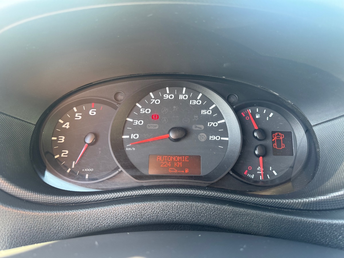 RENAULT Master L2H2 2.3 BDCI 130CH GRAND CONFORT + ATTELAGE