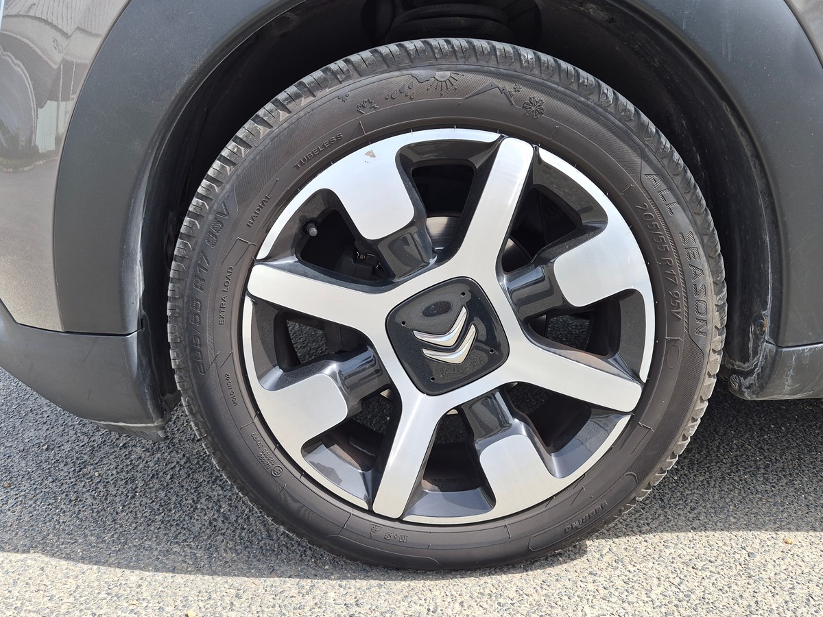 Citroën C4 Cactus 1.6 BHDI 100 SHINE ETG6