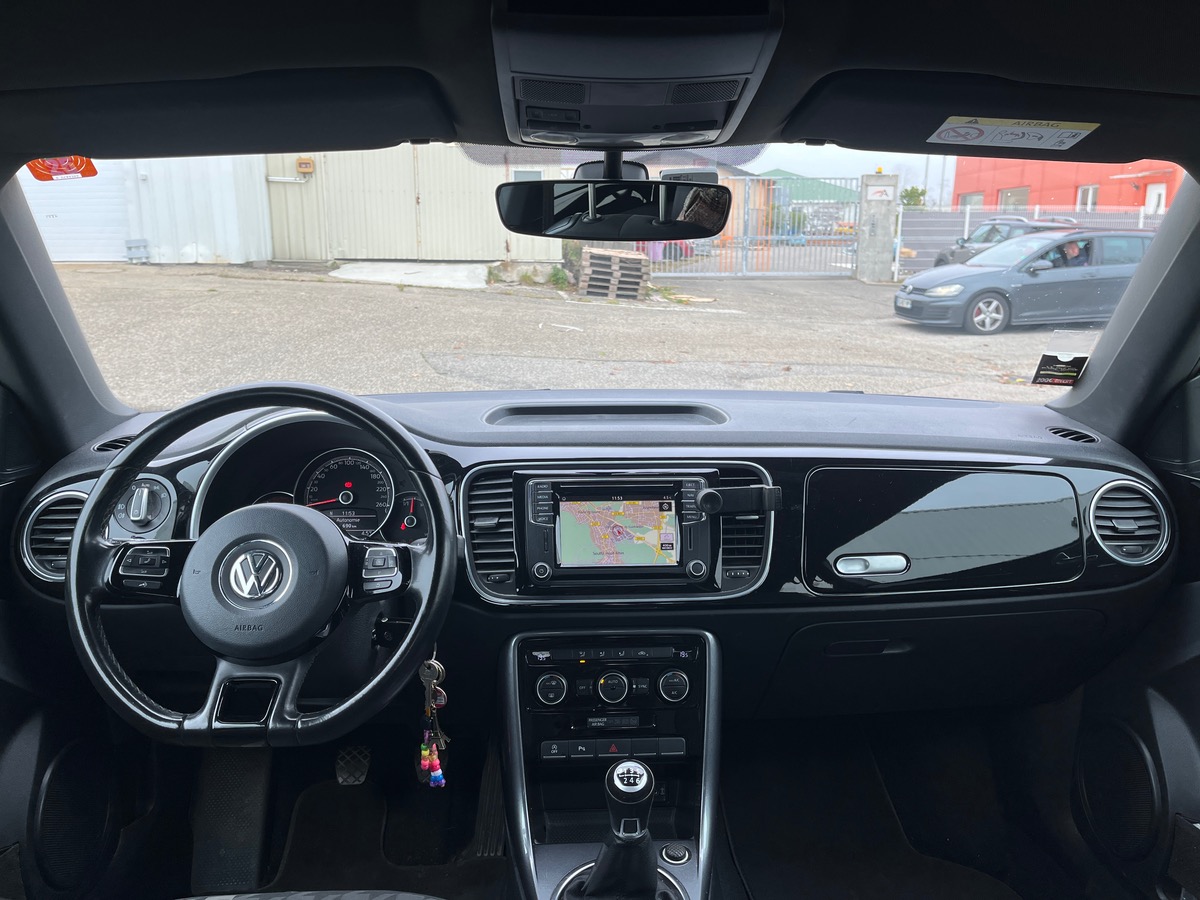 Volkswagen Beetle 1.2 TSI 105ch Coccinelle, Suivi complet, CarPlay, Caméra de recul, GPS