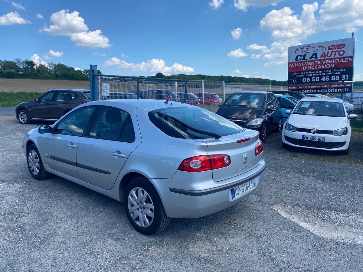 RENAULT Laguna 2.0 dci 150cv faible km 124165km d’origine nous sommes ouvert ce lundi 14 juillet