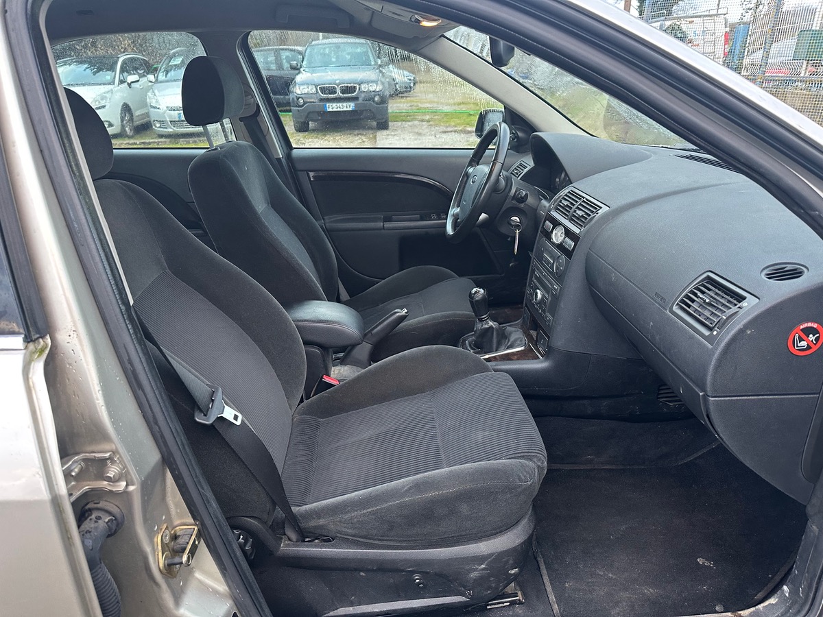 Ford Mondeo 2.0i 145cv 125150km d’origine 