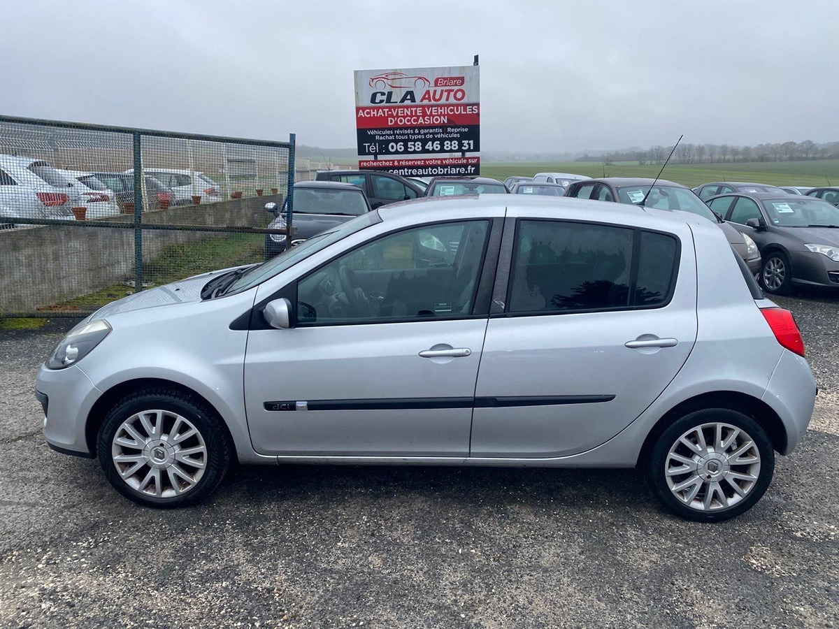 RENAULT Clio 1.5 dci 105cv 11/2006 dynamique 
