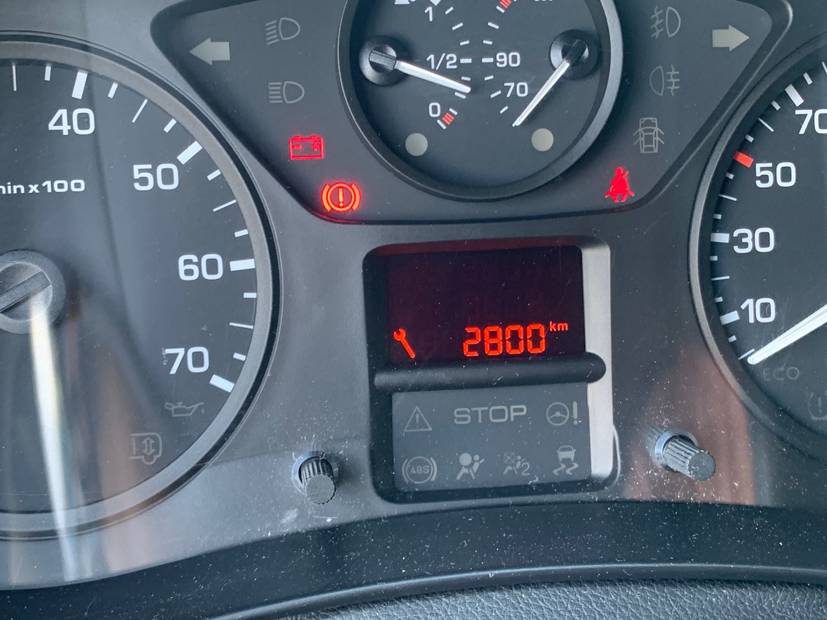 Peugeot Partner 90 chevaux | Régulateur de vitesse | Apple car play | GPS | Climatisation | 3 Places
