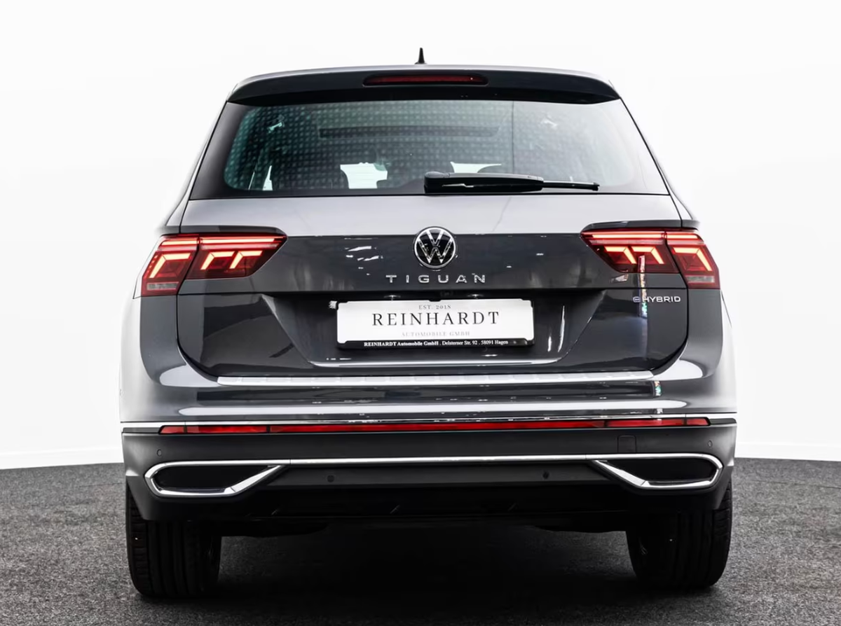 Volkswagen Tiguan II 1.4 eHybrid 245ch Elegance DSG6 Toit ouvrant Attelage