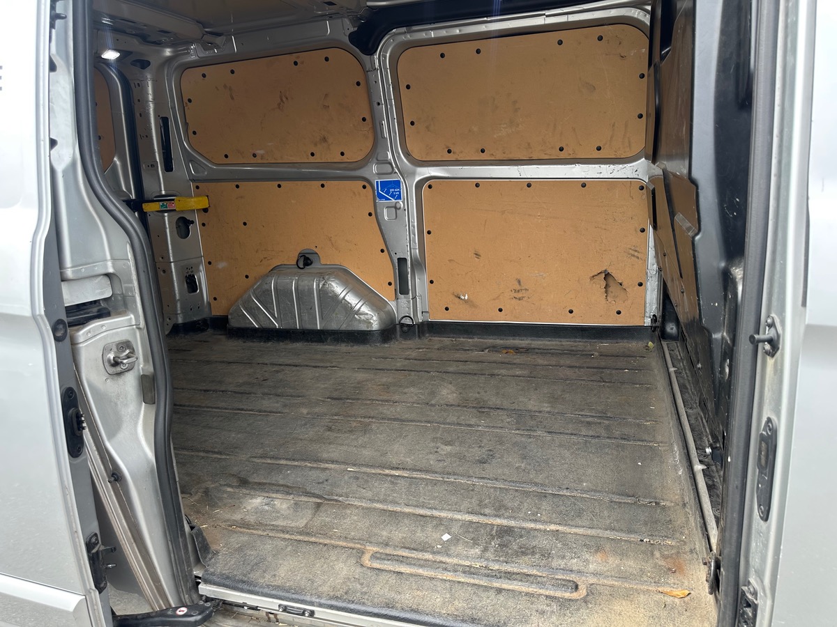 Ford T.CUSTOM transit limited 2.0 130cv 1ère main TVA RECUPERBALES