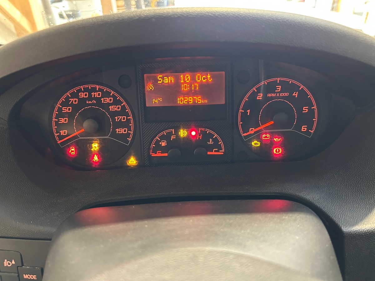 Fiat Ducato 2.3 MJTD 16V Fourgon moyen 120 cv - DISTRIBUTION ET VIDANGE NEUVE - GARANTIE