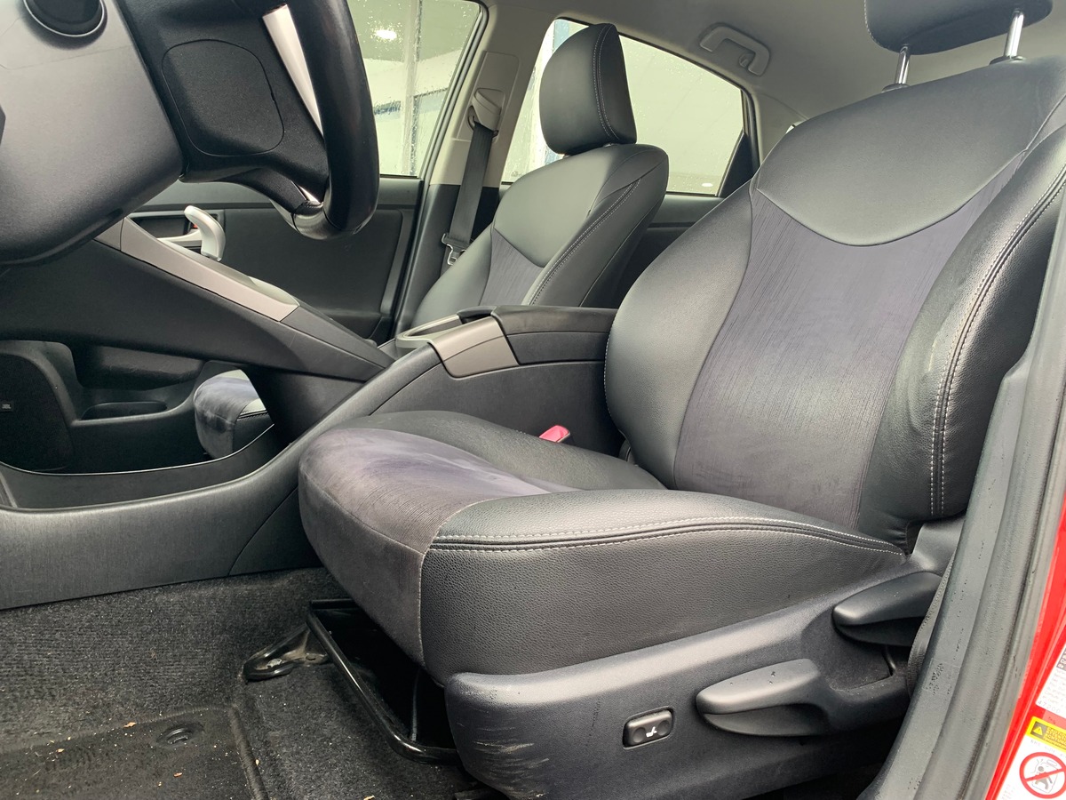 Toyota Prius 136 ch | Dynamic | Caméra de recul | Régulateur de vitesse | Climatisation