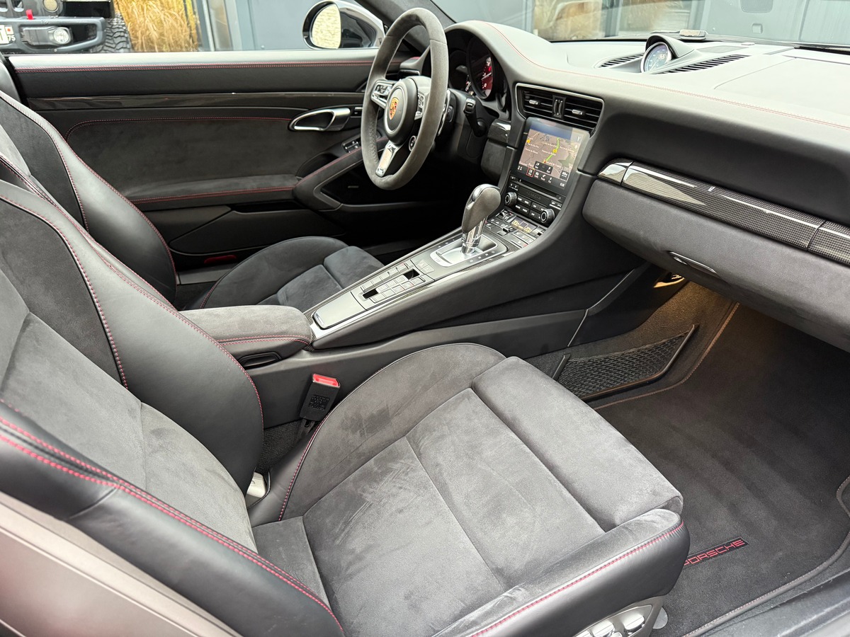 Porsche 911 TYPE 991 COUPE GTS 450 CH / CARNET / 61296 KMS