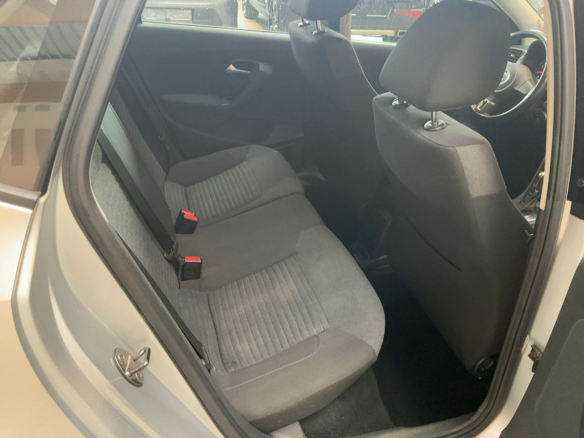 Volkswagen Polo V 1.4 FSi 85 DSG7 Confortline