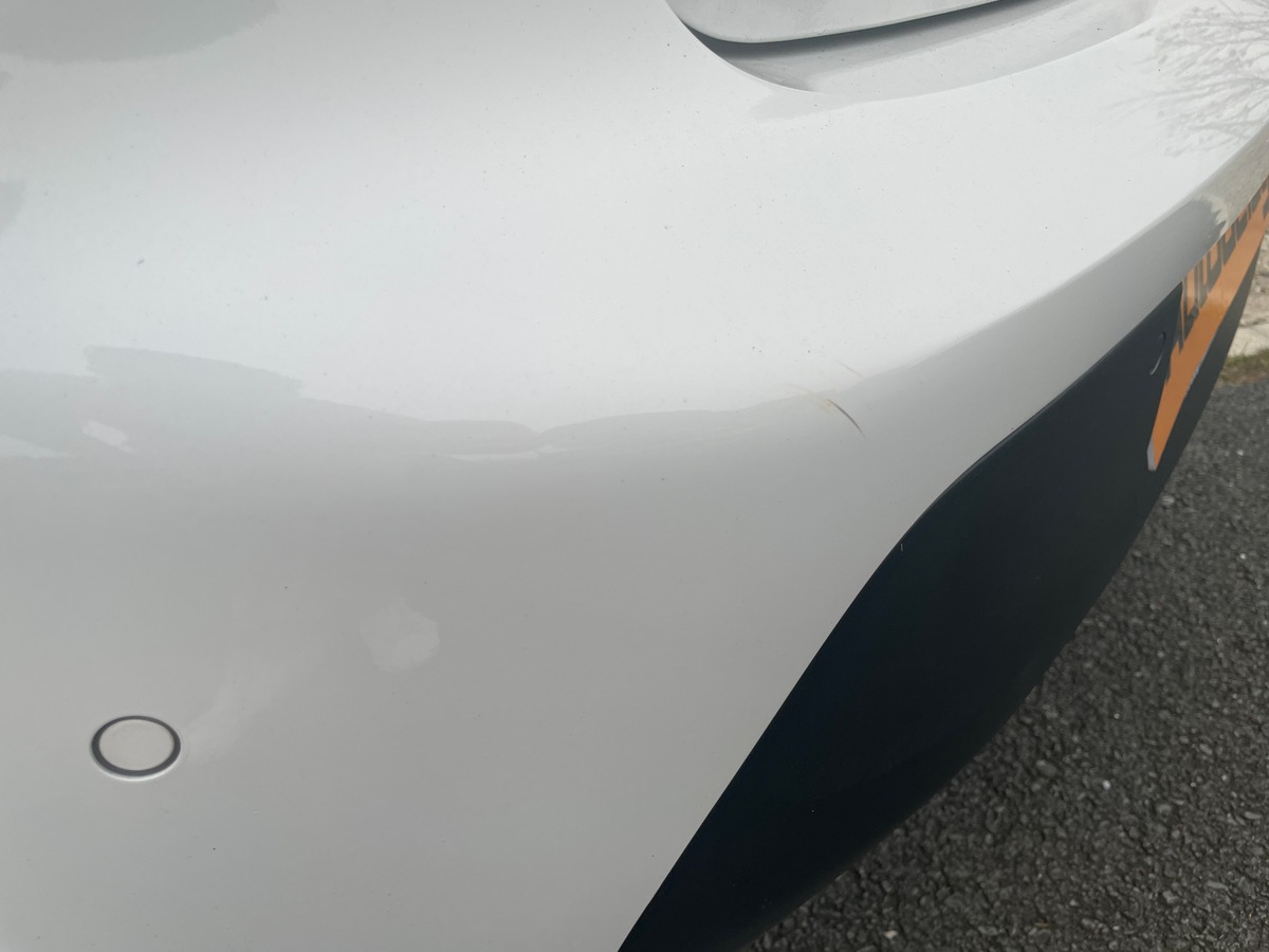 Peugeot 208 1.2 Puretech 75-  Finition Active Business - Historique Complet