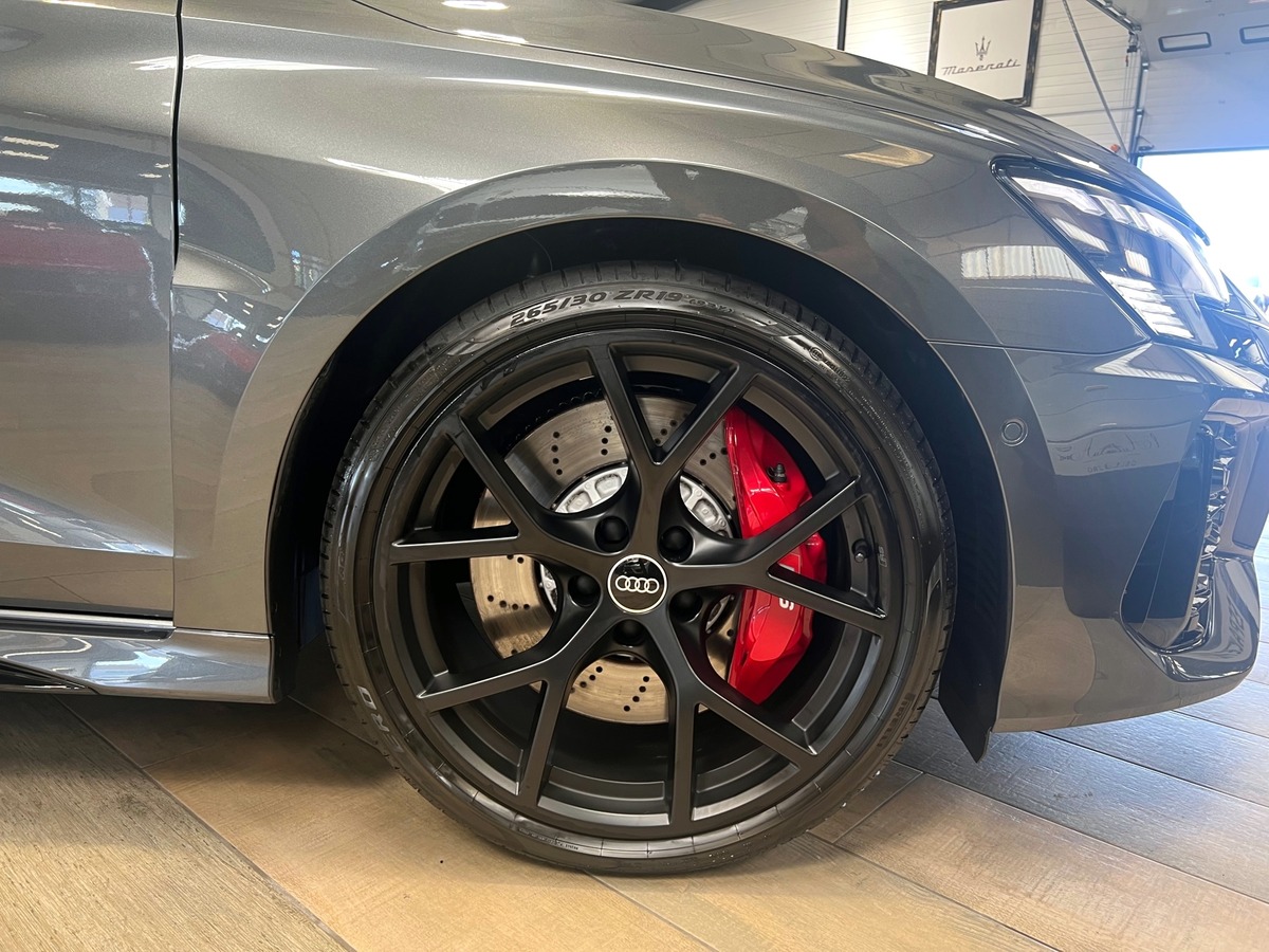 Audi RS3 Sportback QUATTRO 2.5L TFSi 400  S-TRONIC DAYTONA GREY 