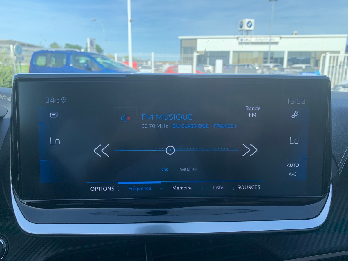 Peugeot 208 100 chevaux | GT | Apple car Play Android Auto | Caméra de recul | Régulateur vitesse