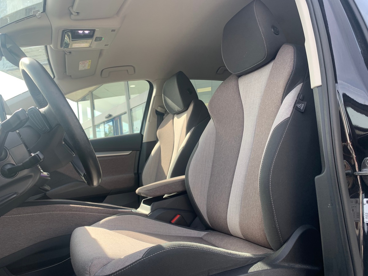 Skoda Enyaq 180 chevaux | iV60 | Apple car Play | Régulateur vitesse adaptatif | Siéges chauffants