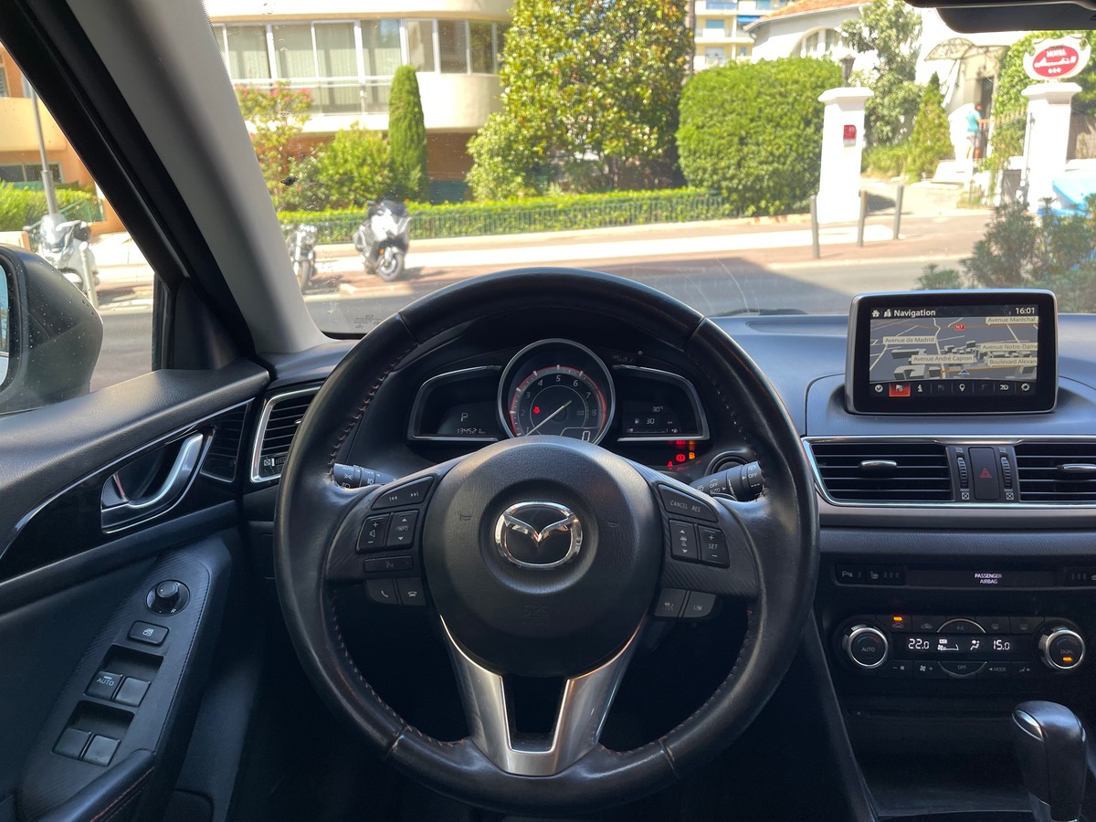 Mazda 3 2.0 120 CV SkyActiv-G / Pack Bose / Jantes Noires