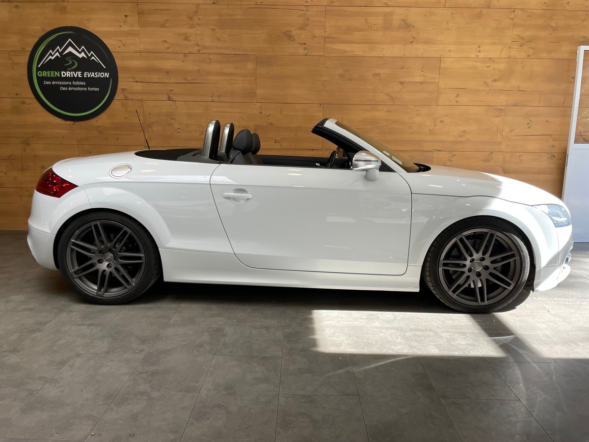 Audi TTS II 2.0 TFSI 272ch Quattro Roadster