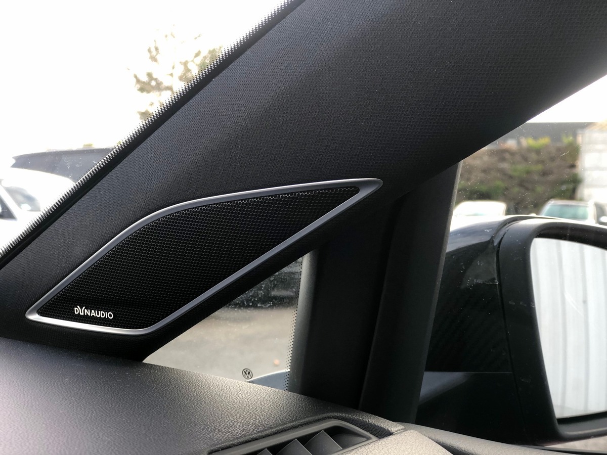 Volkswagen Golf VII 7 R 2.0 TSi 300 DSG7 4MOTION
