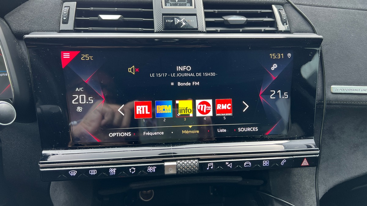 DS Ds7 2.0 hdi Crossback BlueHDi 180ch Performance Line Automatique 128g