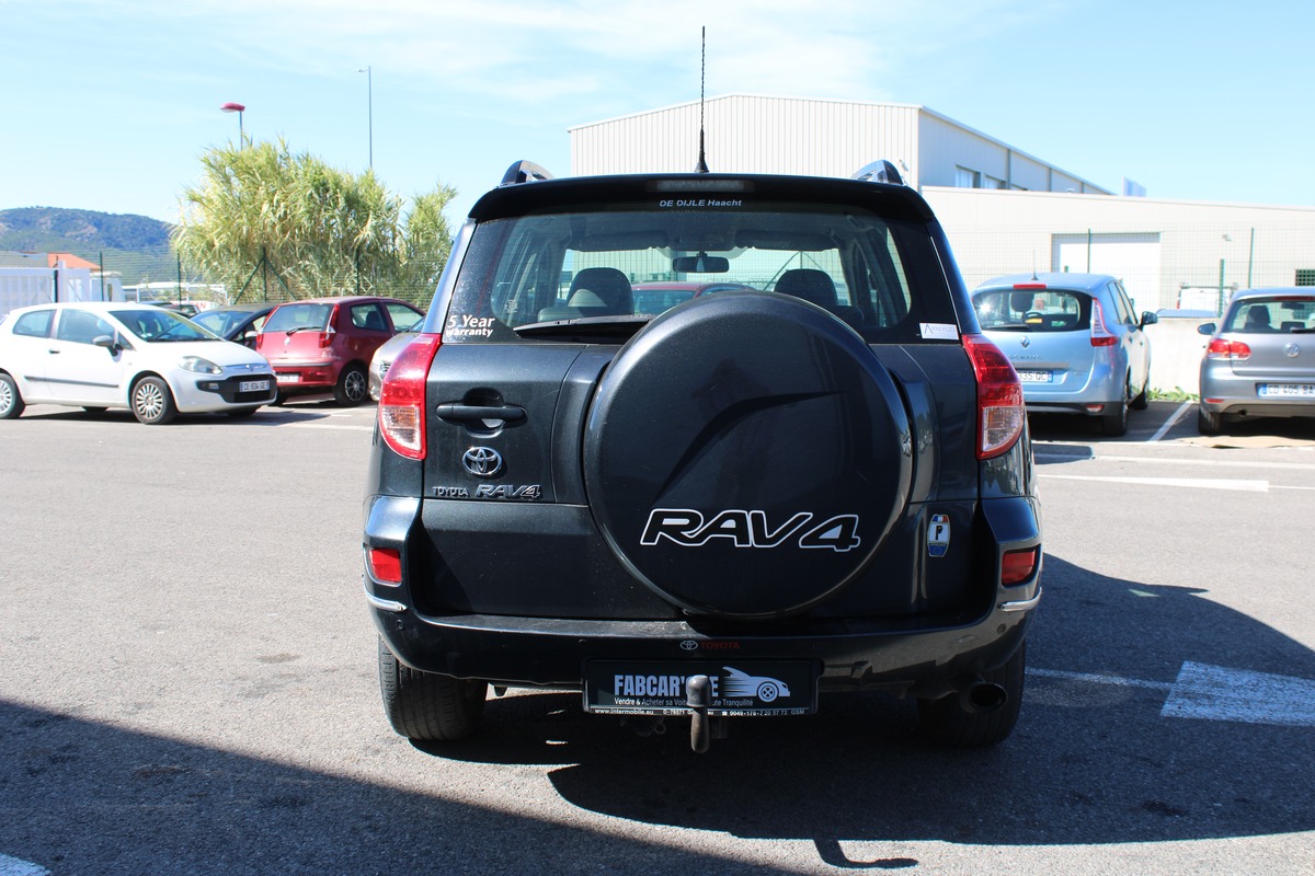 Toyota RAV4 2.2 D4D - 16V TURBO 136CV 4WD - Garantie 12 Mois