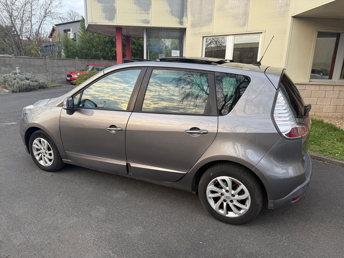 RENAULT Scenic 1.6 DCI 130 CV dynamiques en 4X