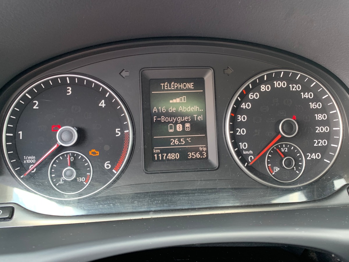 Volkswagen Touran 105 | Match | 7 Places | GPS | Régulateur vitesse | Bluetooth | Toit panoramique