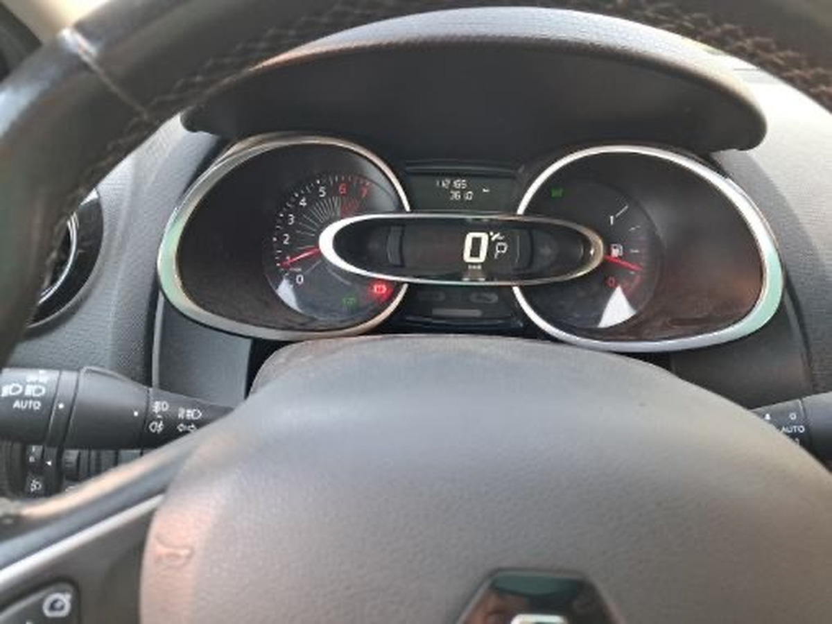 RENAULT Clio 120 ch | INTENS | Attelage | Écran tactile | GPS | Bluetooth | Régulateur de vitesse