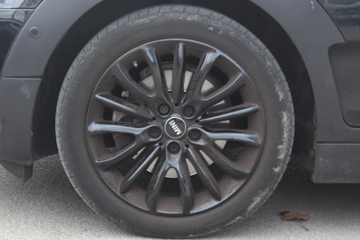 Mini Clubman III (F54) (2) 1.5 COOPER 136 ch EDITION PREMIUM PLUS BVA7 + TOIT OUVRANT + CARPLAY