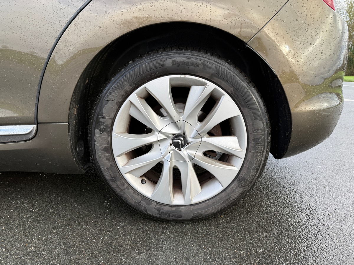 Citroën DS5 1.6 hdi 115 airdream BMP6 So Chic - Aucun frais à prévoir