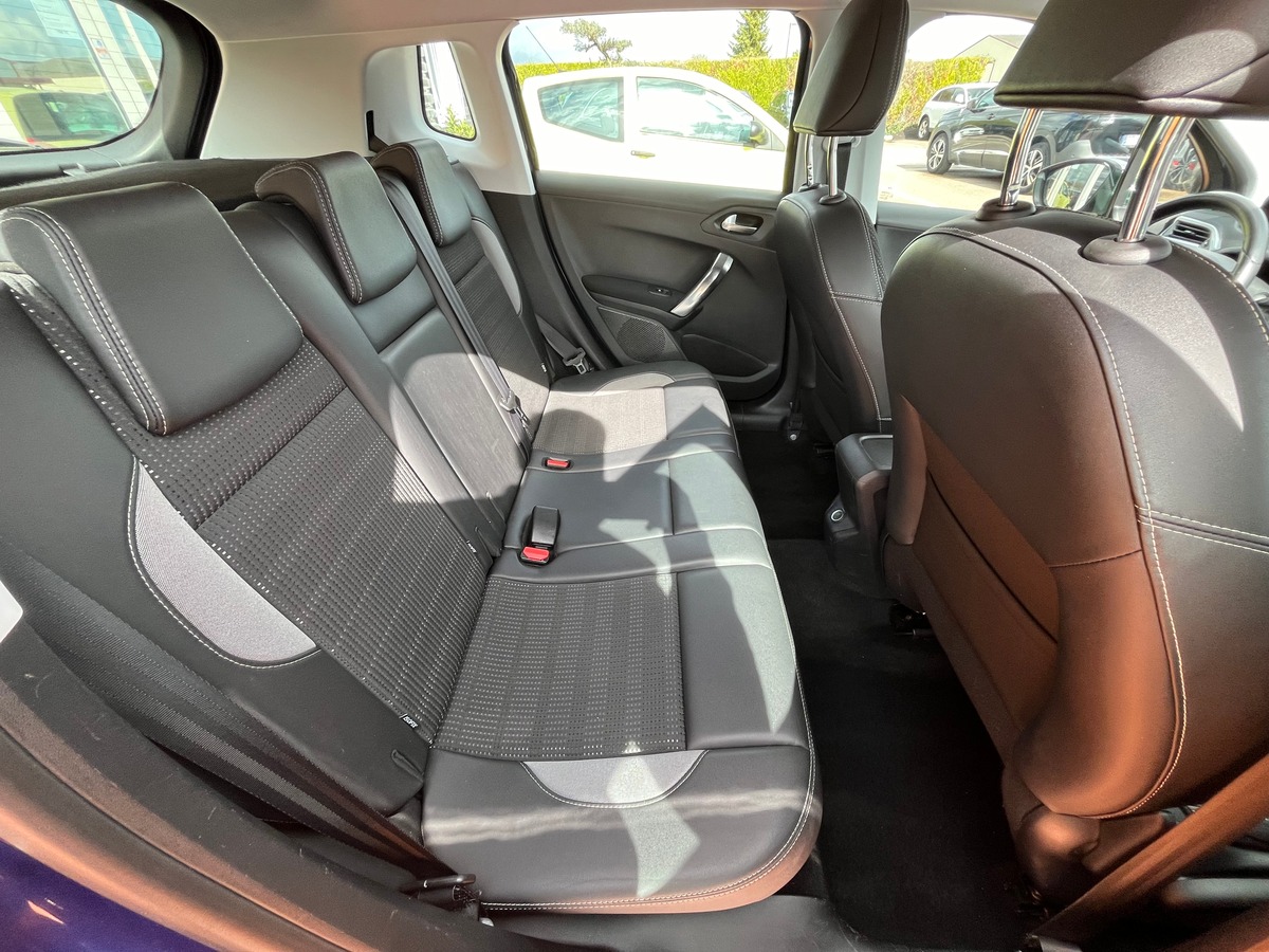 Peugeot 2008 1.2 VTi 12V 82 CH