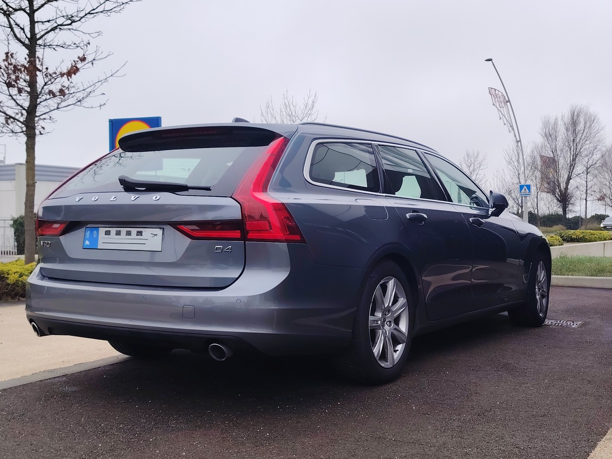Volvo V90 v90 phase 2 2.0 boite auto D4 190 inscription