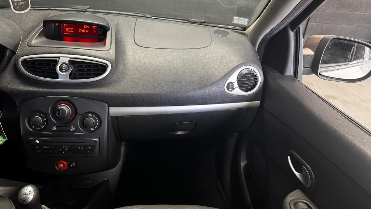 RENAULT Clio III 1.2i 75CH GPL 1ere Main