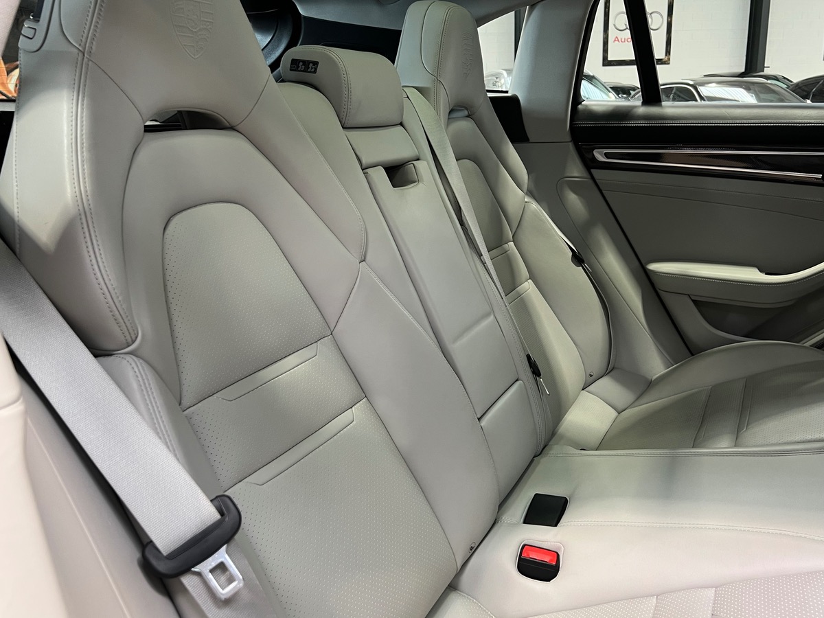 Porsche Panamera SPORT TURISMO HYBRID 462CV fr - 40.000 EUROS OPTIONS - CARBONE  PDLS+