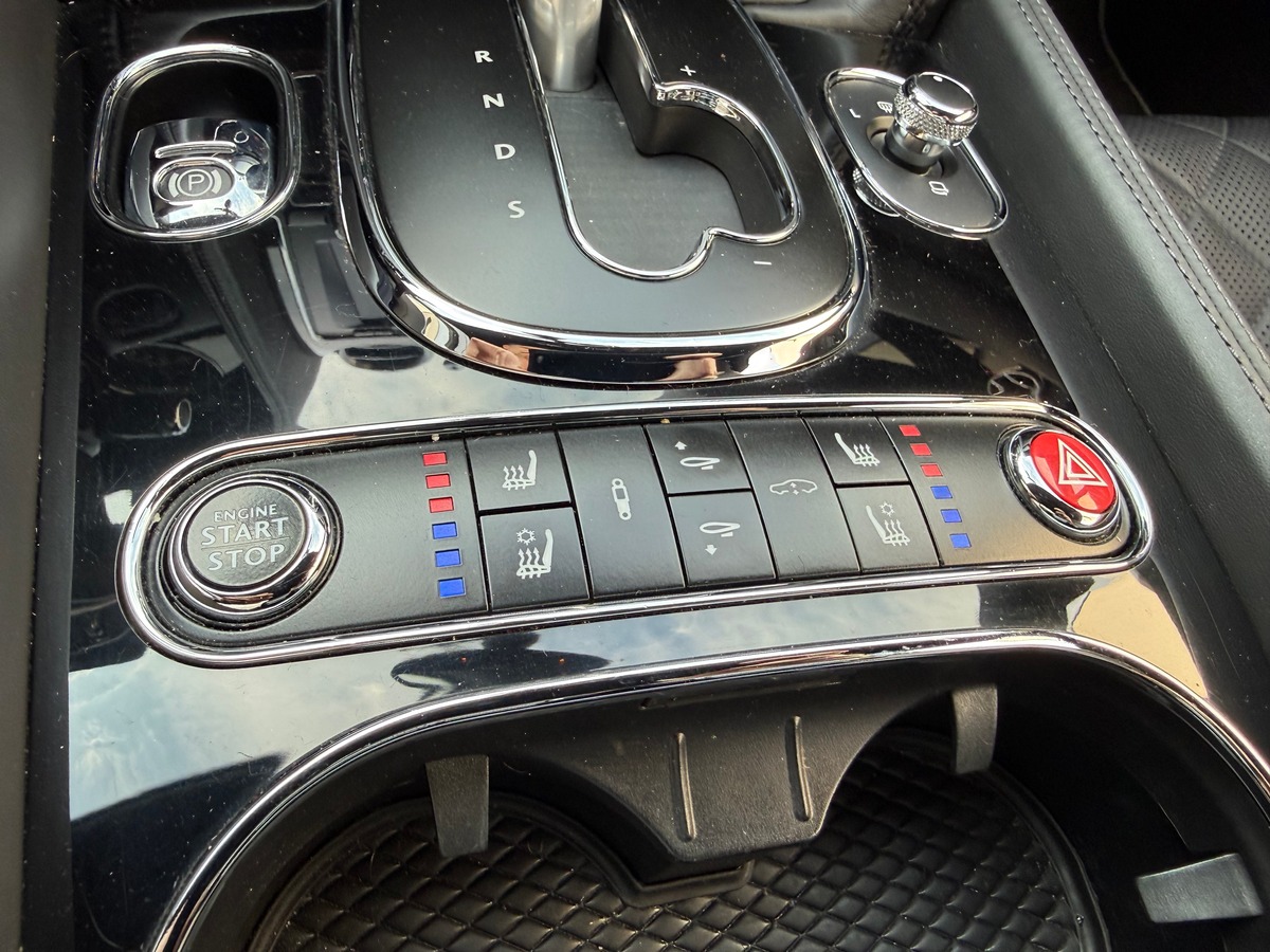 Bentley Continental GT 4.0 V8 S 528 CH / CARNET / 48101 KMS