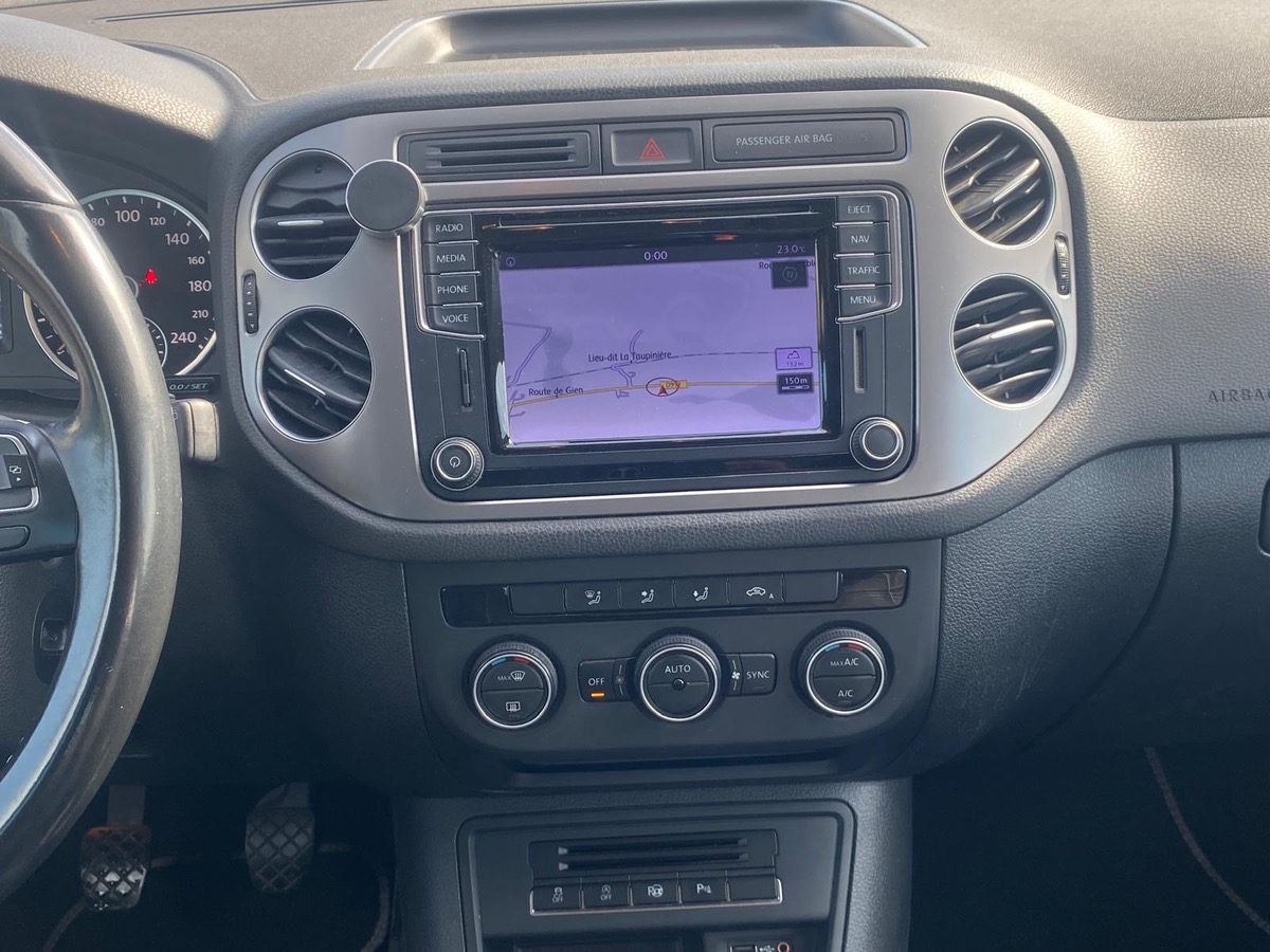 Volkswagen Tiguan 2.0 tdi 110cv bluemotion LOUNGE 1ere MAIN