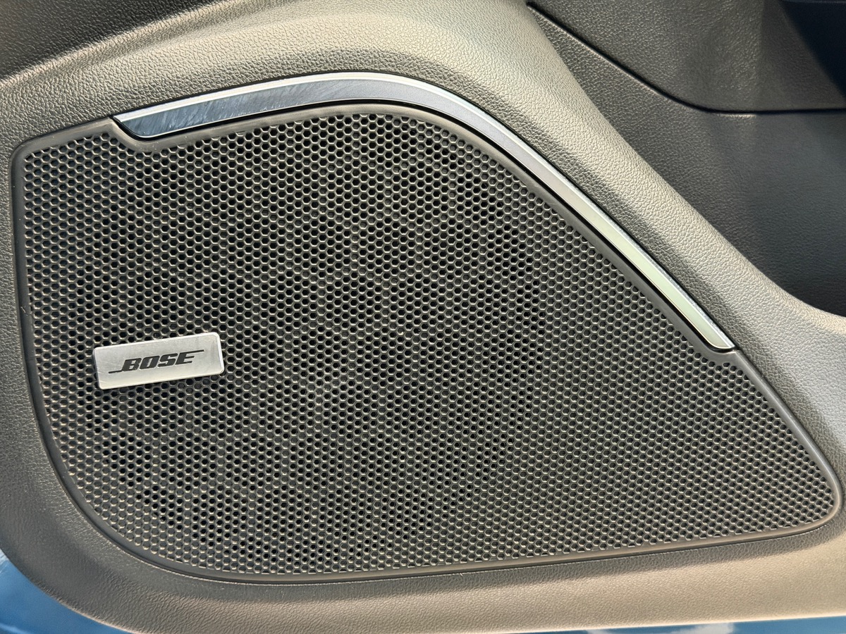 RENAULT Megane Estate IV DCI 130 cv Energy Intens / Attelage / Hifi BOSE / Caméra