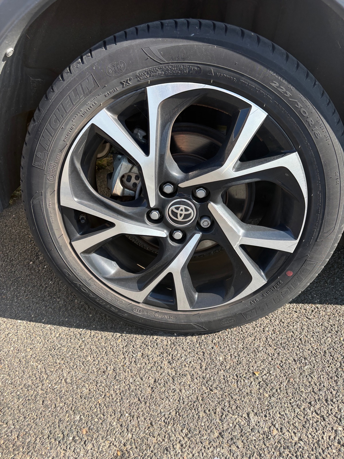 Toyota C-HR 2.0 184h GRAPHIC