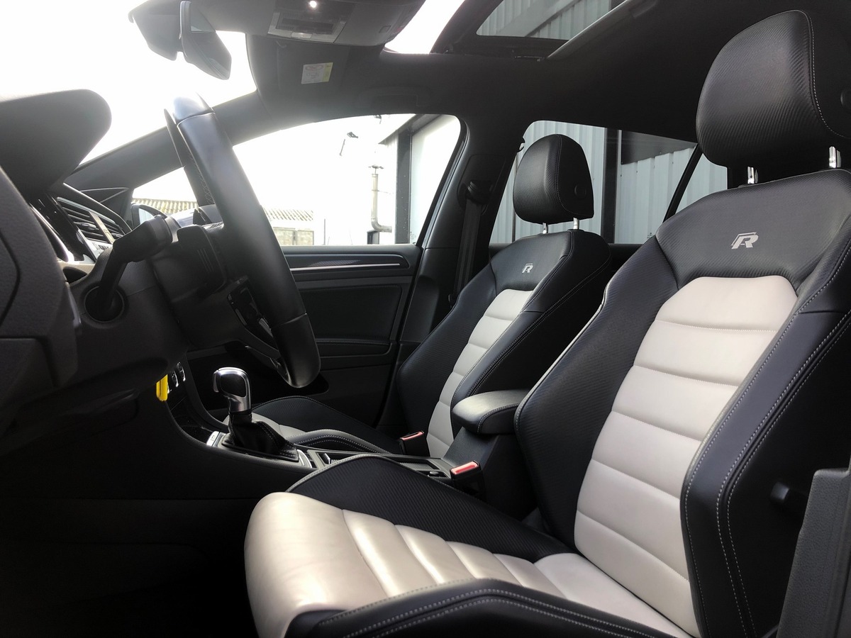 Volkswagen Golf VII 7 R 2.0 TSi 300 DSG7 4MOTION