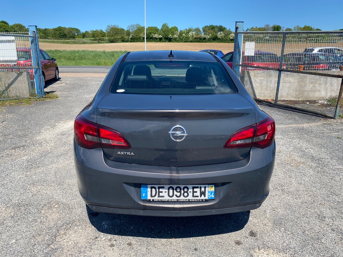 Opel Astra 1.6 cdti 136cv 2014 234200km