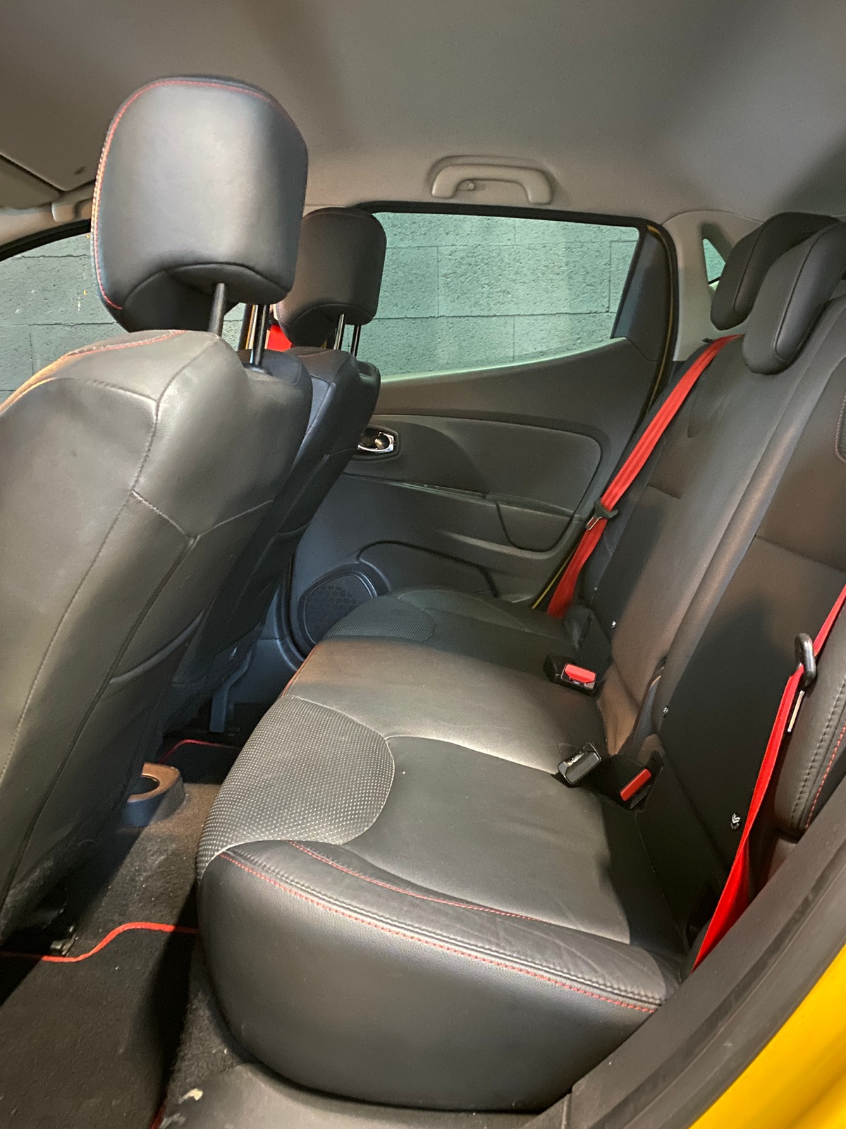 RENAULT Clio IV 1.6 TURBO 200 ENERGY RS EDC E6 JAUNE SIRIUS