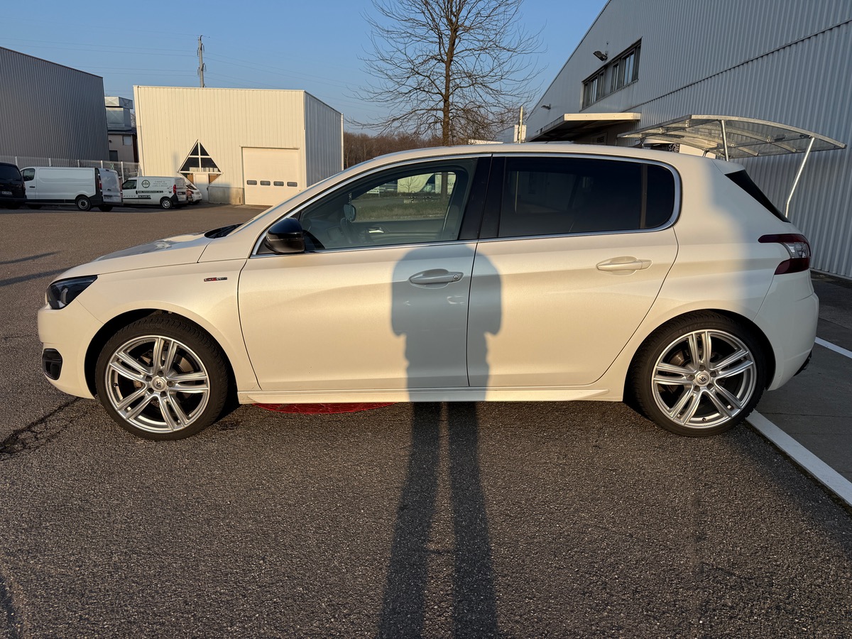 Peugeot 308 1.2L PureTech 130ch Gt line S&S, courroie remplacée