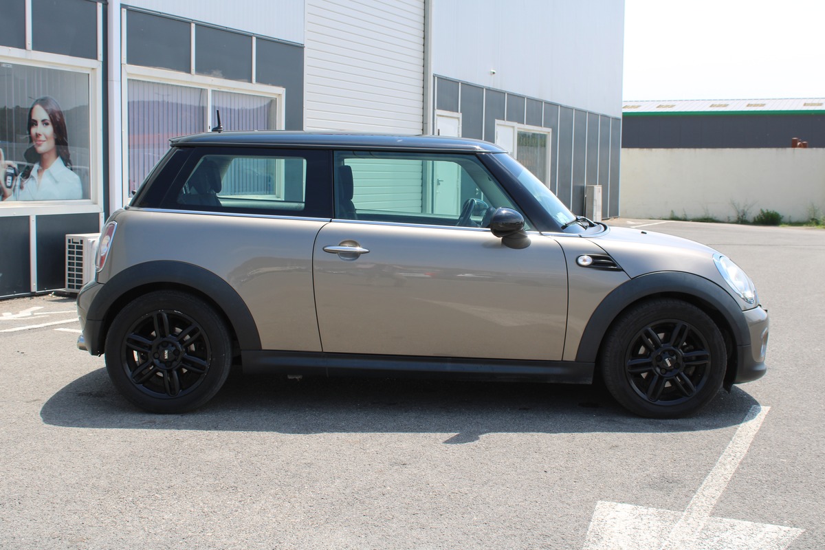 Mini Cooper D - 1.6D -  112cv - Garantie 12 Mois